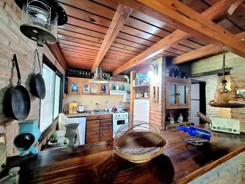 Casa 4 ambientes con 1 baño