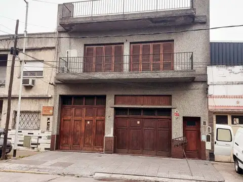 VENTA CASA 3 AMB PILETA COCHERA  DEPOSITO SARANDI