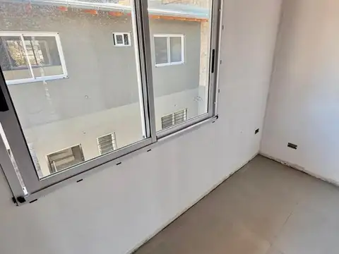 Ph en Venta -  3 amb con patio - A ESTRENAR .