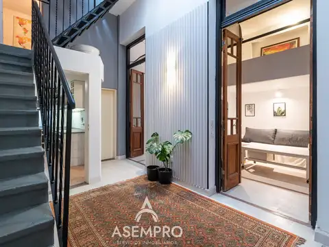 Depto Tipo Casa 6 ambientes con 2 baños