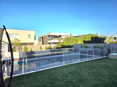 Casa en Venta al Este