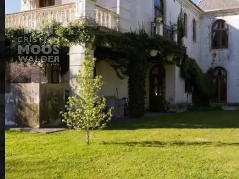 Casa 6 ambientes con 3 baños