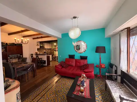 VENTA CASA SAN ISIDRO LUMINOSA