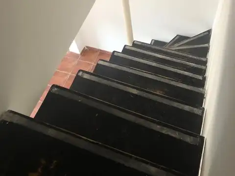 Depto Tipo Casa en Alquiler 35 años