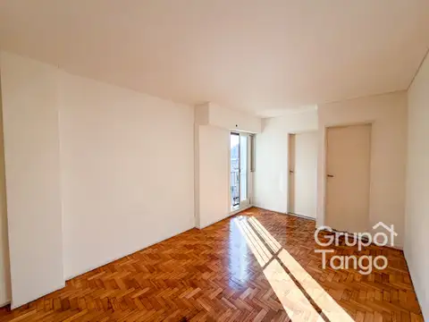 Avenida La Plata 800, Piso 5