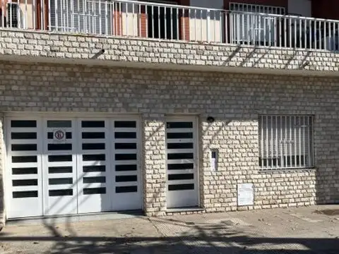 Avellaneda 2186 , Piso 0