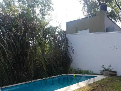 Casa 5 ambientes con 2 baños