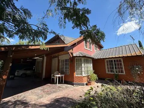 La Providencia al 900