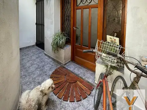 Yrigoyen e/ Colon y Rivadavia