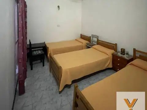 Casa 5 ambientes con 2 baños