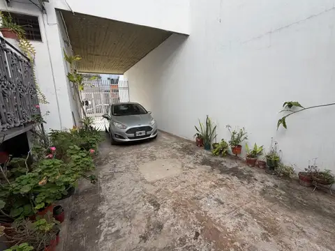 Depto Tipo Casa en Alquiler de 4 ambientes