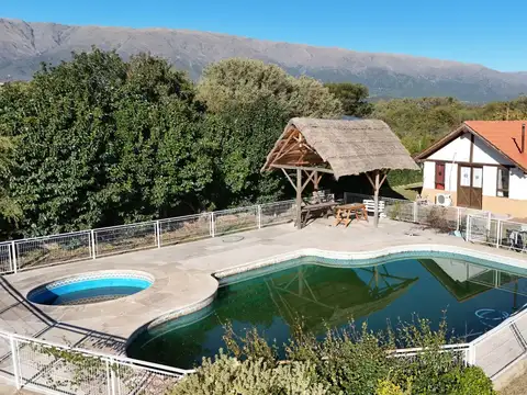 Hotel en Venta en Golden Hill, USD 310.000