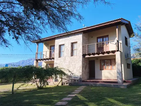 Complejo De Cabañas En Venta En Merlo U$D 310.000