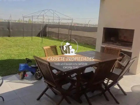 Casa en Venta al Este