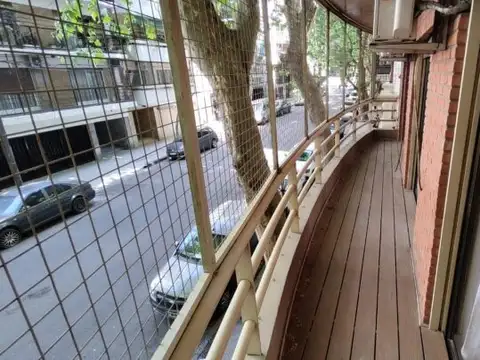 Colegiales, Aguilar 2400, 5 amb, 128m2, u$s 2,000 + luz. Disponible *23-08-26* (alq min 3 meses...
