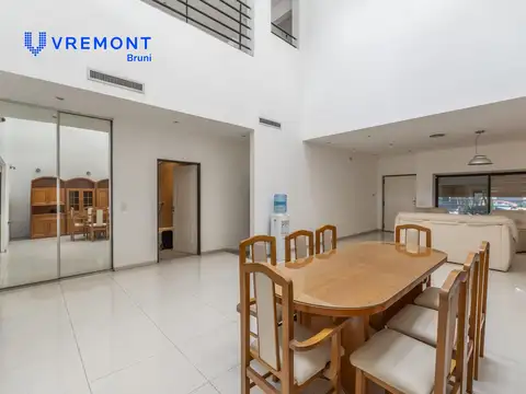 Casa en Venta en Parque Chacabuco, USD 390.000