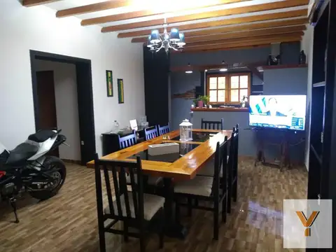 Casa en Venta con 1 cochera
