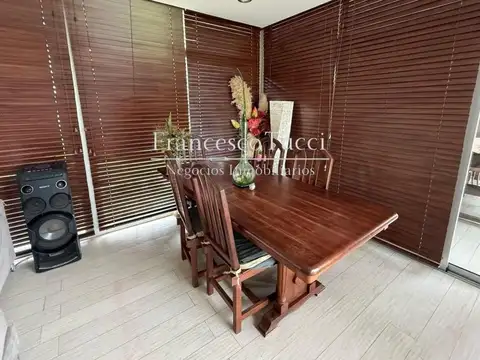 Casa 4 ambientes con 3 baños