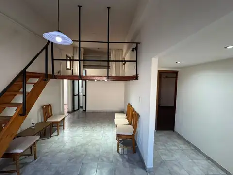 Depto Tipo Casa 3 ambientes con 2 baños