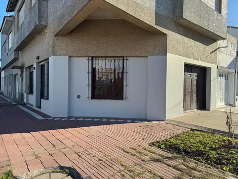 Depto Tipo Casa en Venta en Pinos De Anchorena, USD 65.000