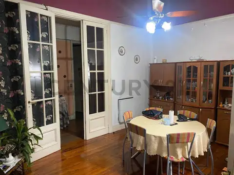 General Urquiza , Piso 1