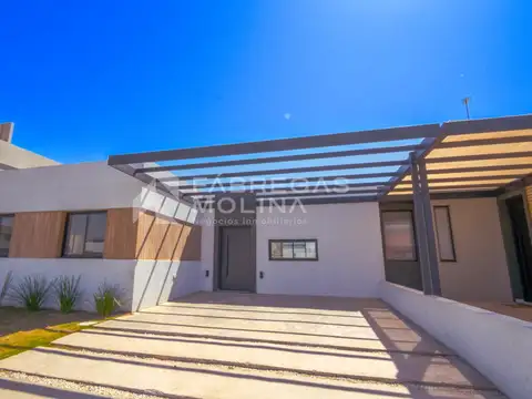 ¡OPORTUNIDAD! - Casa de 3 dormitorios en venta - Rincones de Manantiales ¡A Estrenar!
