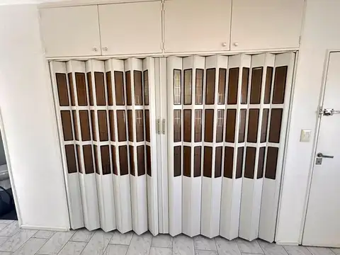Departamento 1 AMB 1/2 con balcon a la calle - Centro de Santos Lugares