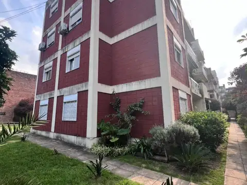 Departamento en venta de 2 dormitorios c/ cochera en San Miguel