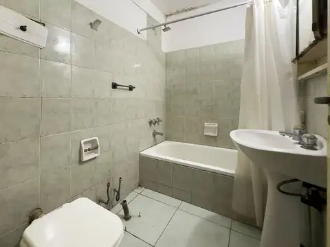 VENTA DEPARTAMENTO 3 AMB SAN NICOLAS A REFACCIONAR