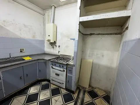 VENTA PH 3 AMB CON TERRAZA EN FLORES SIN EXPENSAS