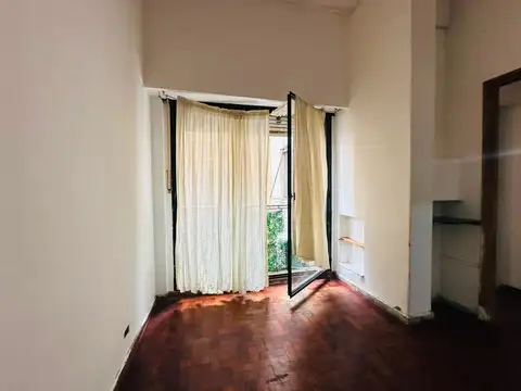 Venta departamento 2 amb vista interna Monserrat