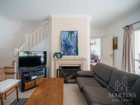 Casa en Venta con 4 cocheras