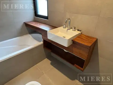 Casa en venta en area 13 San Sebastian