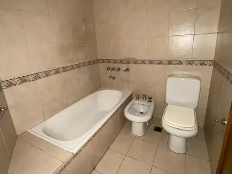 Departamento 3 ambientes con 2 baños