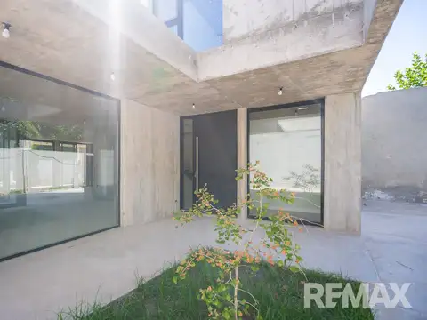 Casa en Venta en Bella Vista, USD 430.000
