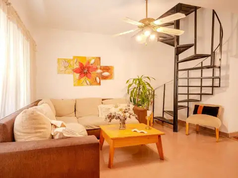 Depto Tipo Casa en Venta 46 años