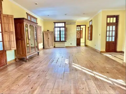 Casa en Alquiler en Lomas de la Carolina, USD 2.500