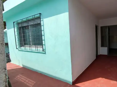 ALQUILER PH 2 AMBIENTES ITUZAINGO