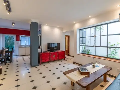 Casa 6 ambientes venta con cochera y lote propio