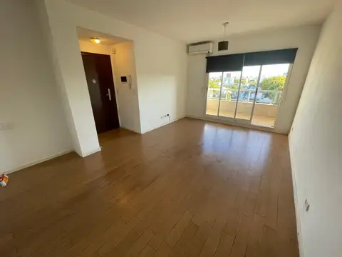 DEPTO DOS AMB, TODO LUZ NATURAL, EXTRAORDINARIA UBICACIÓN 