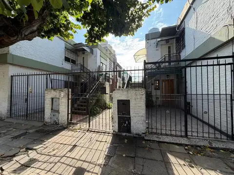 Depto Tipo Casa en Venta de 3 ambientes