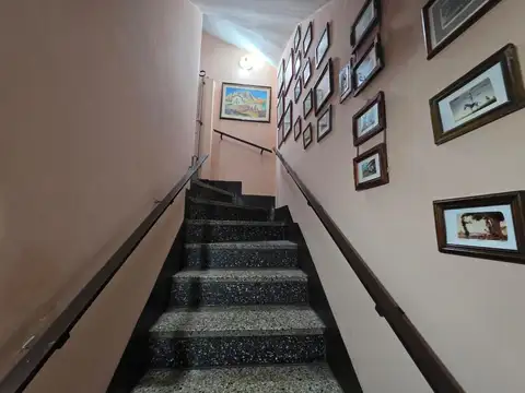 Depto Tipo Casa en Venta con 1 cocheras