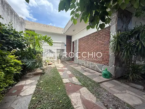 Casa en venta 4 ambientes J.L Suarez