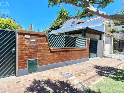 Casa Venta Moron Dos dormitorios