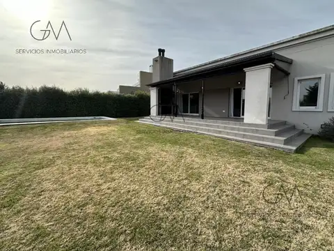 Casa en alquiler en Arenas del Sur