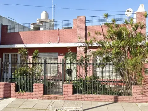 Casa 6 ambientes con 3 baños