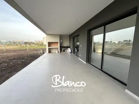 Santa Lucia,  Pilar del Este -