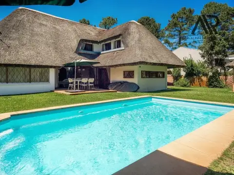 Casa alquiler  Punta del Este P 7, con piscina climatizada a 200m Punta Shopping