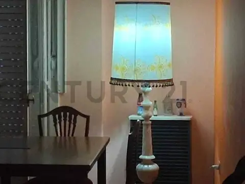 Venta Departamento 3 Ambientes Con Balcón Corrido Y Excelente Conectividad En Pompeya