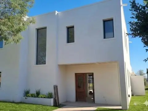 Casa en Venta en El Cantón - Norte, USD 369.000
